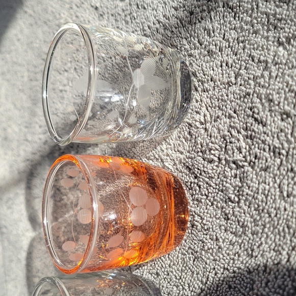 Vintage Set of 4 Etched Shot Glasses!!! - Picture 3 of 8